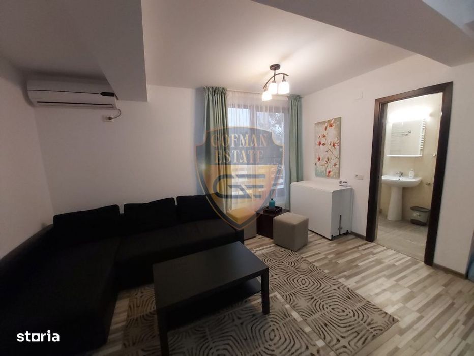 Duplex: P+1+Mansarda: 100mp utili + 100mp curte/parcare , Mamaia Nord,