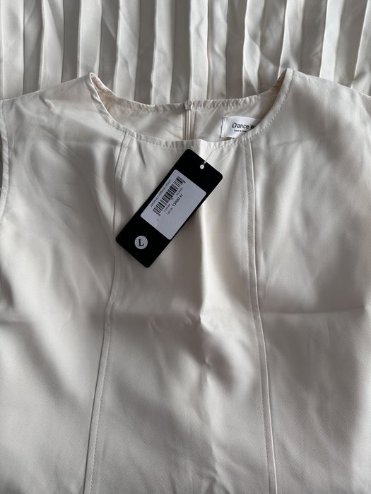 Костюм с юбкой 46-48 размер