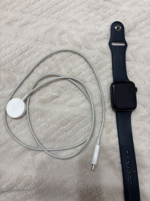 Apple whatch SE 1 поколении