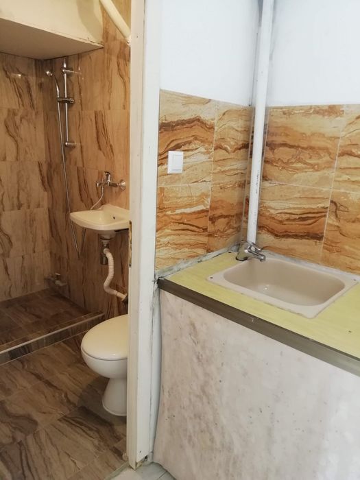 Дава се под наем Магазин в Пловдив, Кършияка - 24 кв.м за 127.5 € - Снимка #4