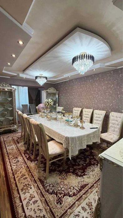 Продаю квартиру.Юнусабад 18  Чайка  3/4/4