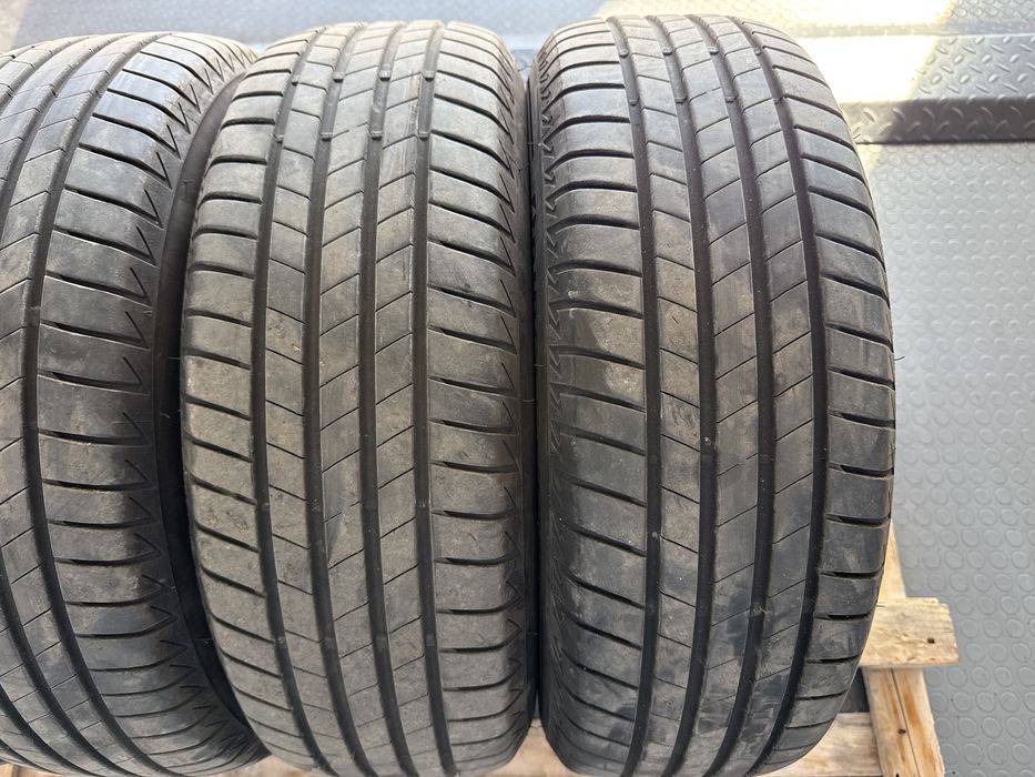 4бр. ОТЛИЧНИ Летни Гуми 195/65R/15 -BRIDGESTONE- DOT:3922- 6.2мм.