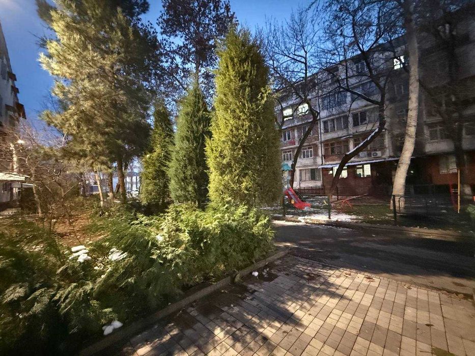 Продаётся 4-комнатная квартира на Авиасозлар 1