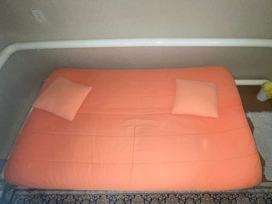 Срочно продам диван