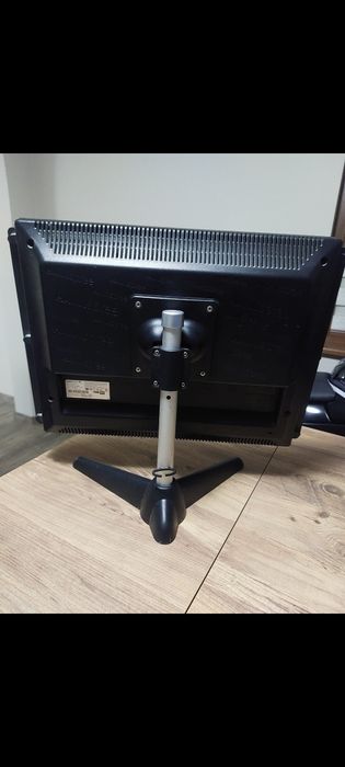 Монитор hannspree LCD 19 инча