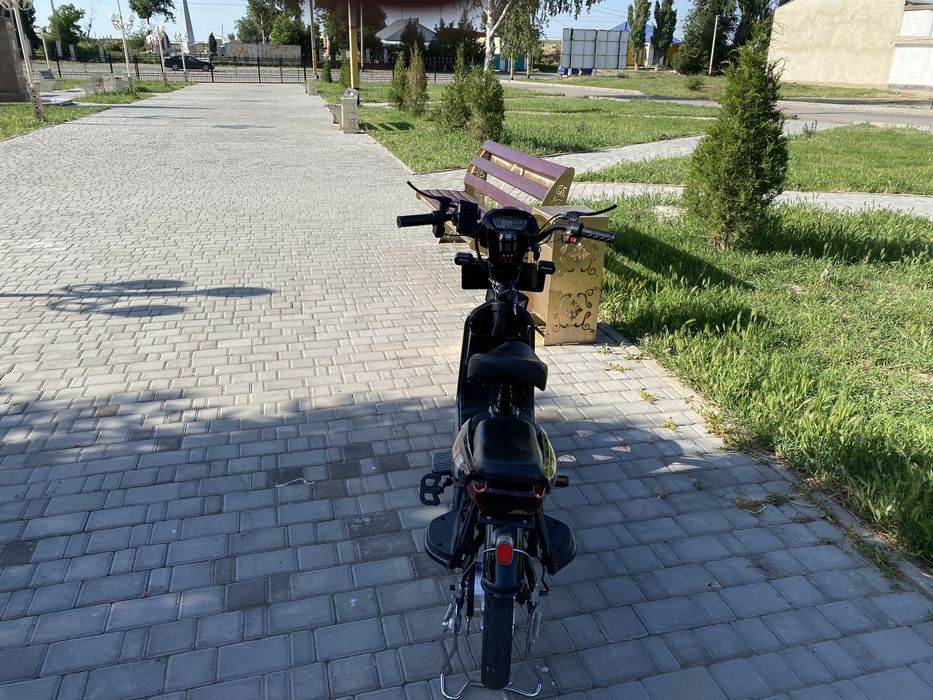 Продам скутер работает.