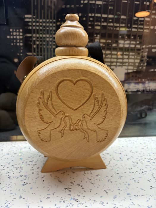 Сватбена дървена бъклица