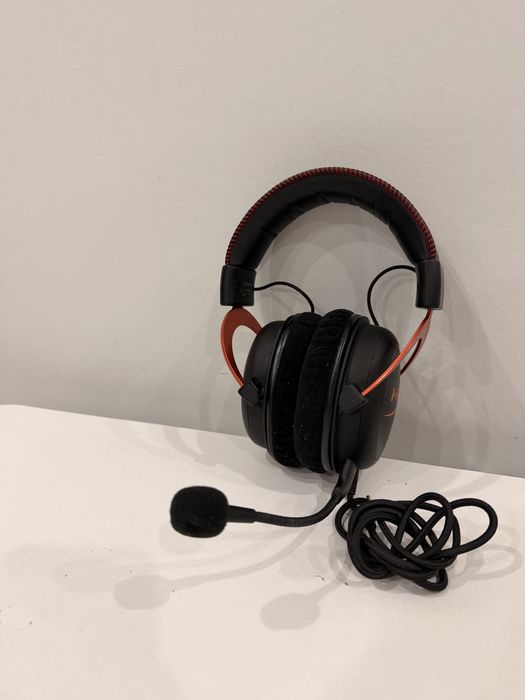 Продам наушники HyperX Cloud II