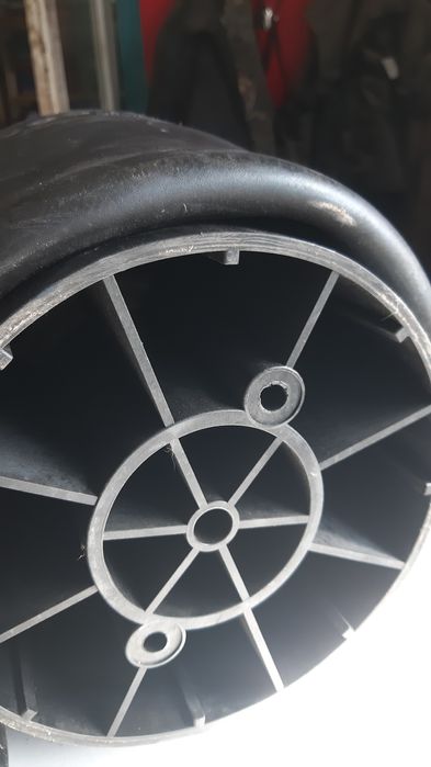 Продам пневмоподушку на фуру