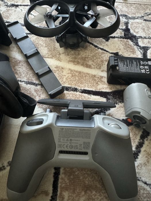 Drona dji avata 1
