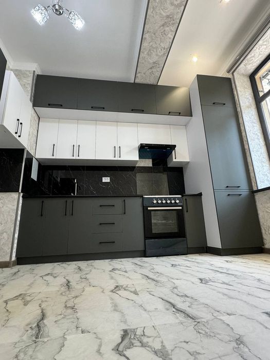 Oshxona mebellari. Zamonaviy uslubdagi mebellar to'plami.