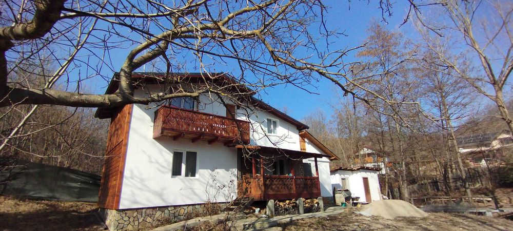 Vând casă + teren Breaza