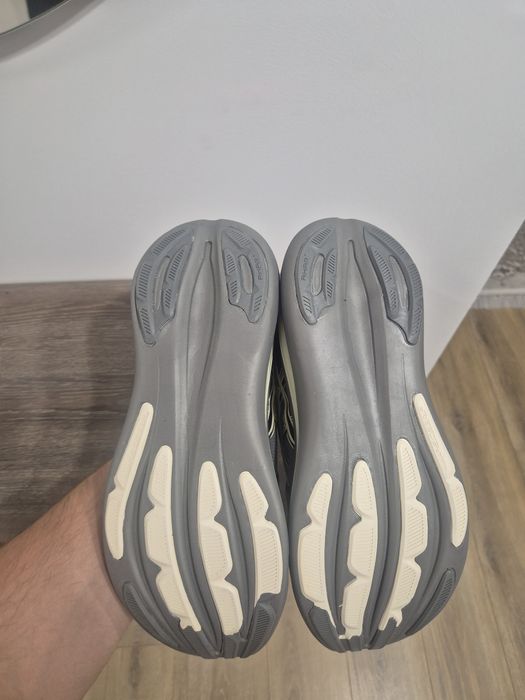Asics Gel Nimbus 28 – EU44