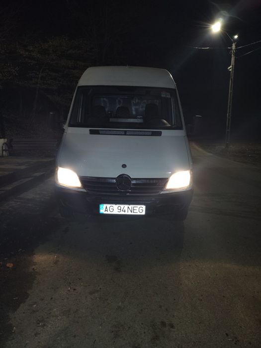 Vând Mercedes Sprinter