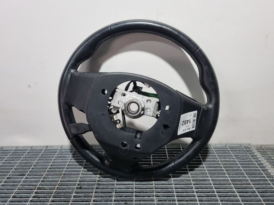 Volan Toyota Rav 4 IV 2012 - 2015 (1492)