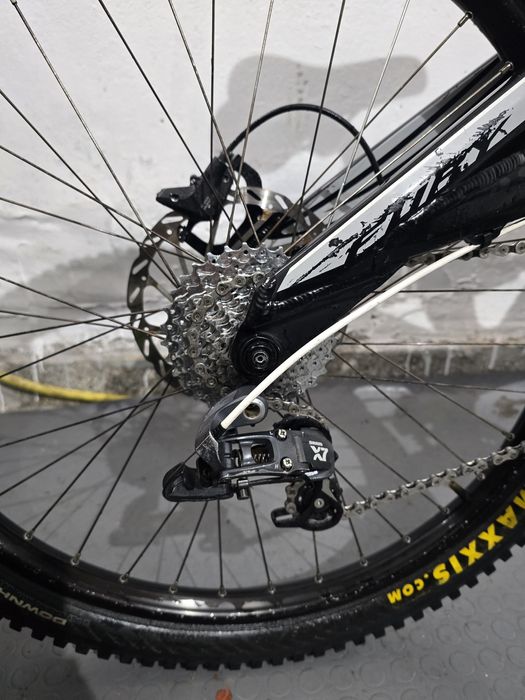 Downhill, колело за спускане GT Fury, fox,RockShox Boxxer