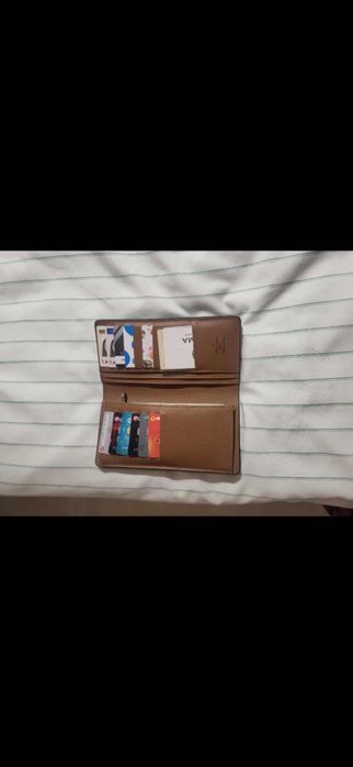 Дамско портмоне.