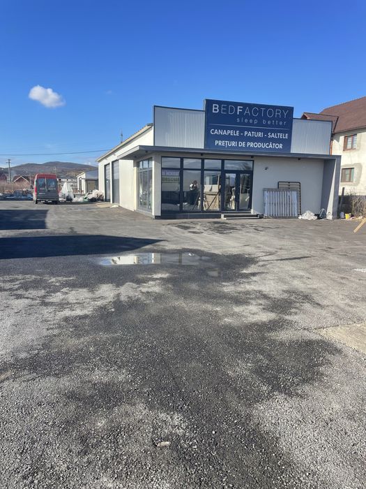 Inchiriez hala cu birou ,shorum la dn 17 Unirea