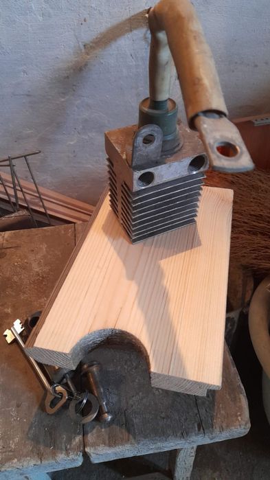 Продам диоды 4шт