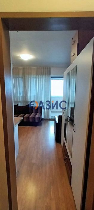 Продава се Двустаен апартамент в Бургас, Център - 45 кв.м за 1289 €/кв.м - Снимка #4
