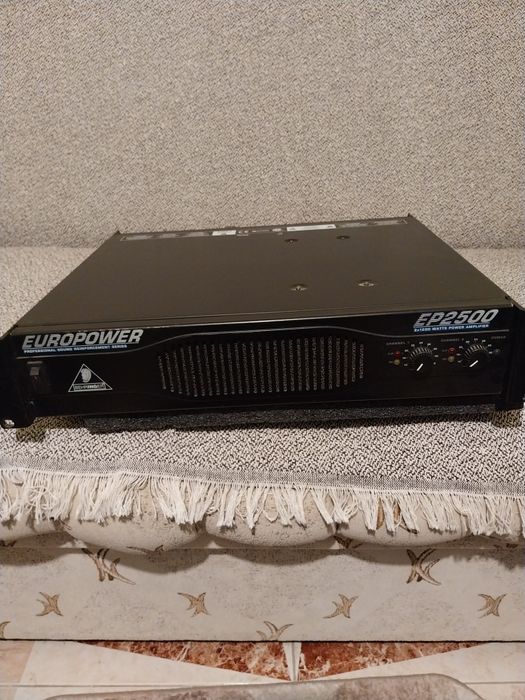 Vând  putere Behringer Ep.2500, crosover  Behringer 3510 și DSP  244.