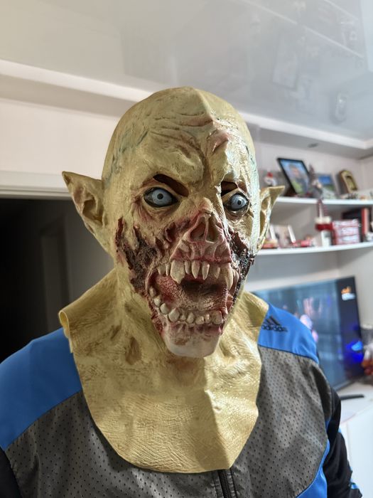 Кукерски маски  гумени маски