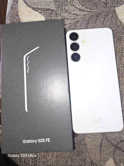 Samsung Galaxy s25 FE