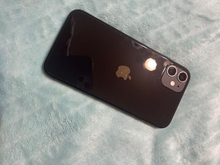 Iphone 11 чист 65 GB