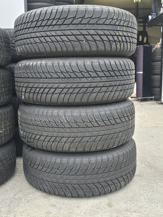 4 Броя 205/65/16 Bridgestone 2x7,5mm 2x5mm