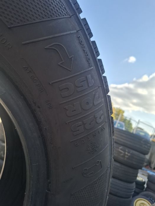 225 70 15с дот 3822 зимни 2броя kleber 7mm цената е за 1бр