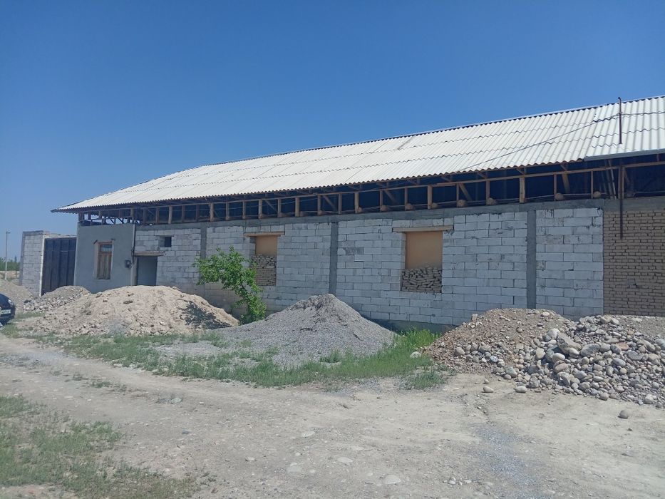 Ховли уй сотилади срочна