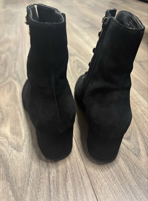 Botine Hush Puppies din piele întoarsă neagră, 37, deosebite