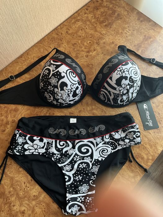 Купальник  52-54 р -р