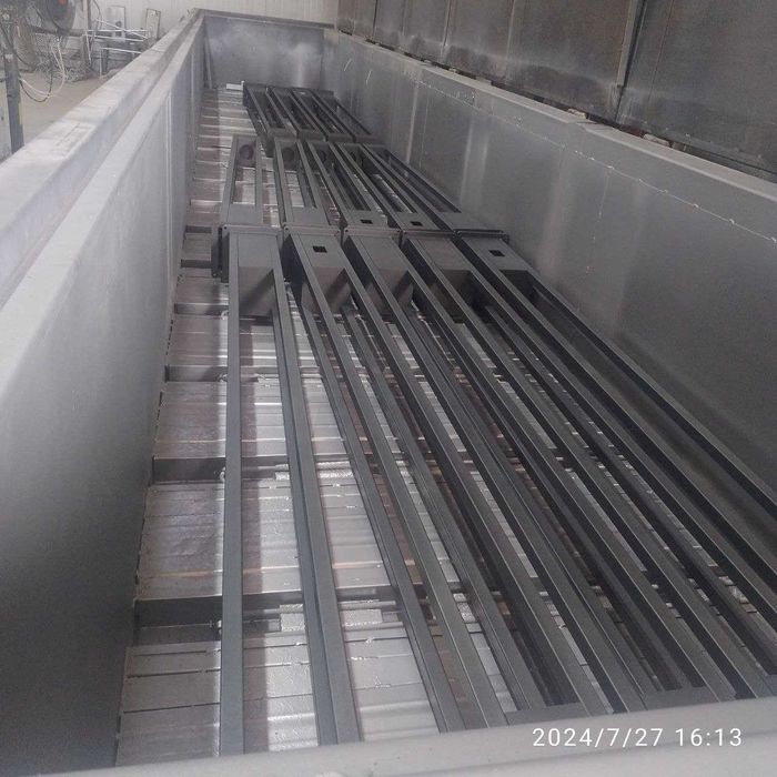 Уличные парковые фонари, торшеры, светильники в стиле hi-tech