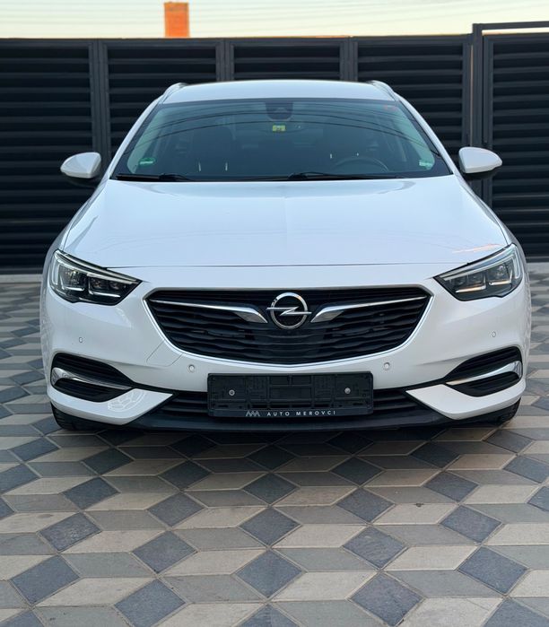 Vand / Schimb Opel Insignia New Model 2019 / 2.0d Turbo 180cp / 4x4 / Distronic / Faruri Led / Bord Digital / Ventilatie //// Fulll ///  PRET 14.999€