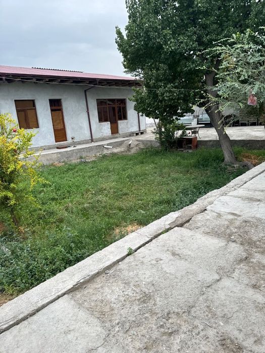 Эски шахар ховли сотилади 500млн