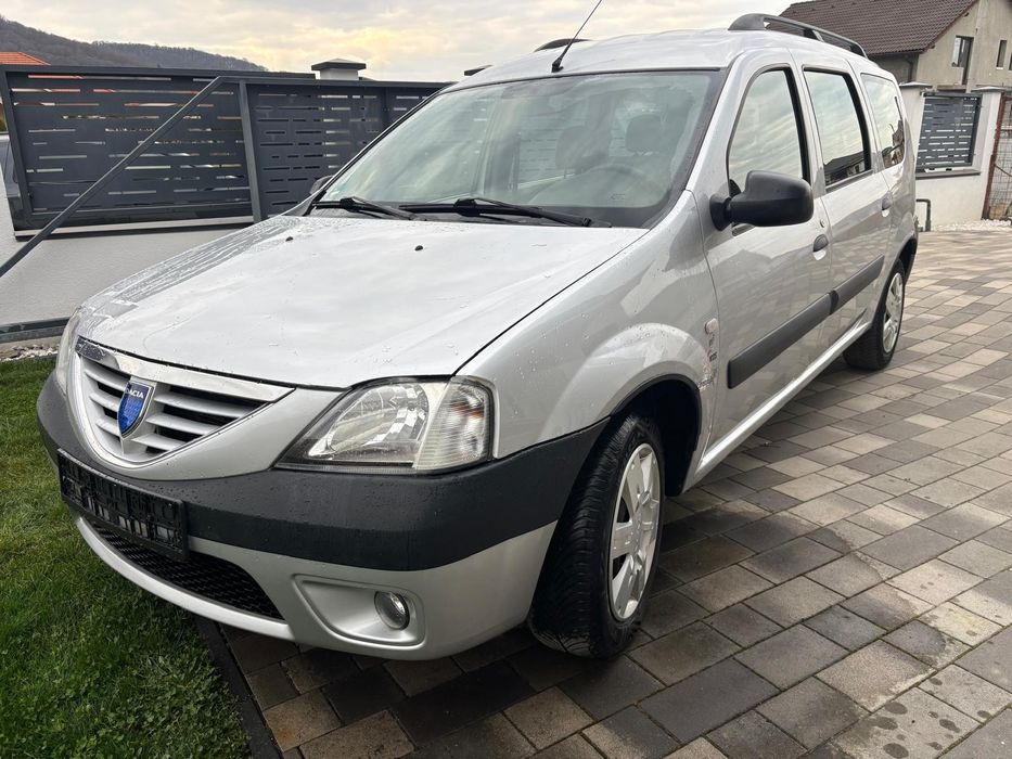 Dacia Logan 1.6 16V  GPL din fabrică , Aer conditionat