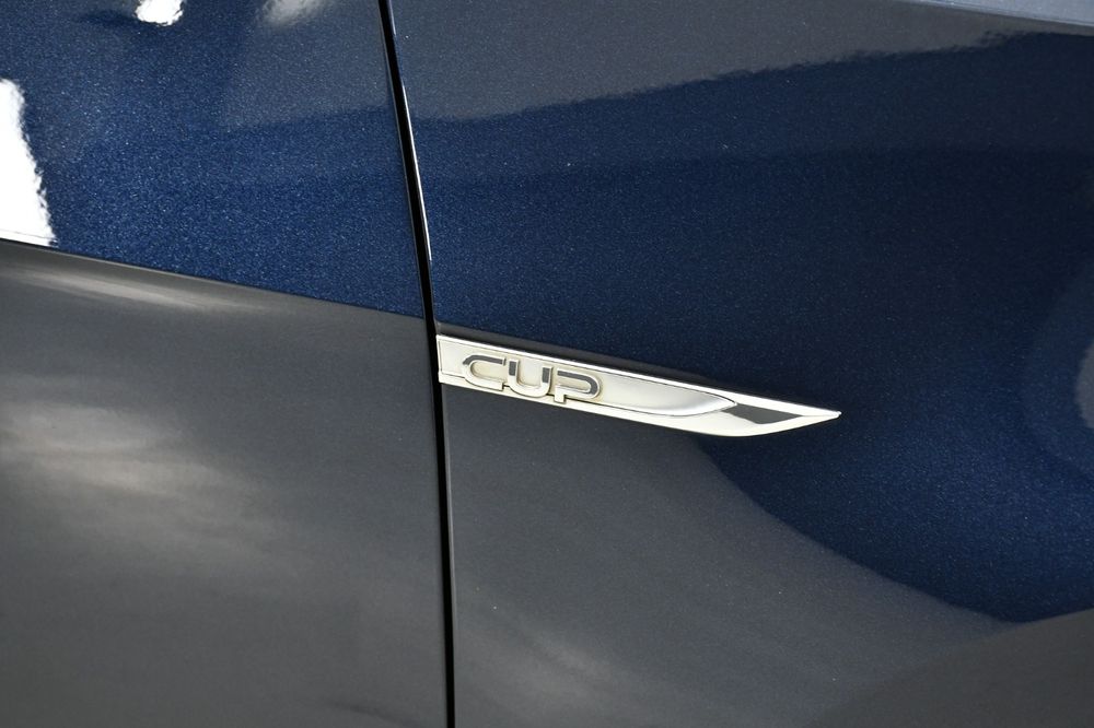 /// Volkswagen Golf 2.0 TDI 150CP ///
.
*Model: SÉRIE SPÉCIALE CUP
.
*EURO 5
*Cutie Automata
*Dublu Climatronic
*Computer bord
*Senzori parcare fata +
