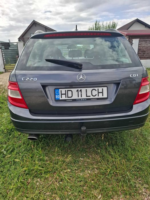 Vand autoturism Mercedes Benz model C220CDI