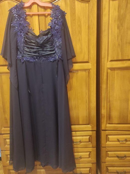 Дамска официална рокля