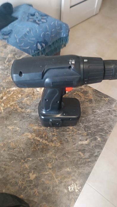 Шуруповерт рабочий