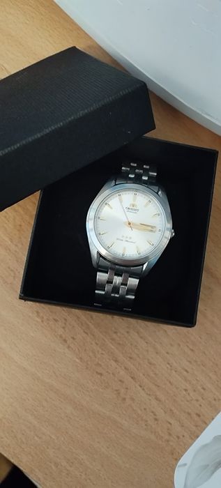 Часовник Orient crystal