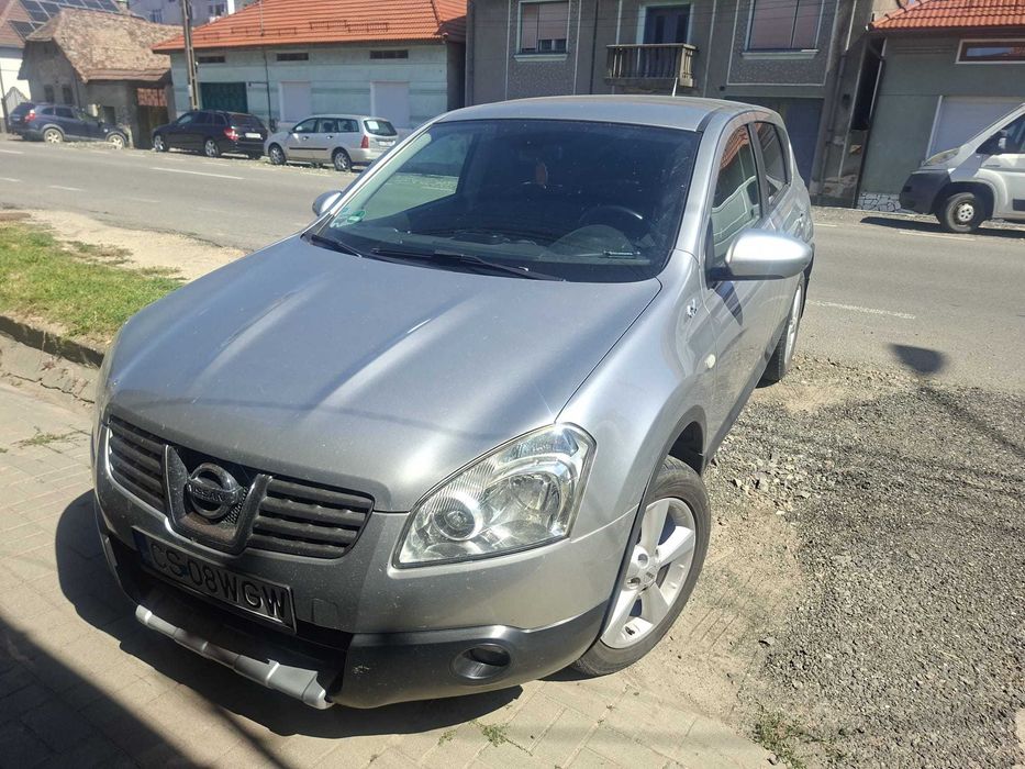 Vând Nissan Qashqai 2.0 DCI 4x4 Tekna full din 2009