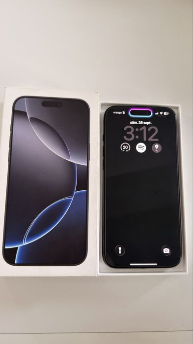 iPhone 16 Pro Max