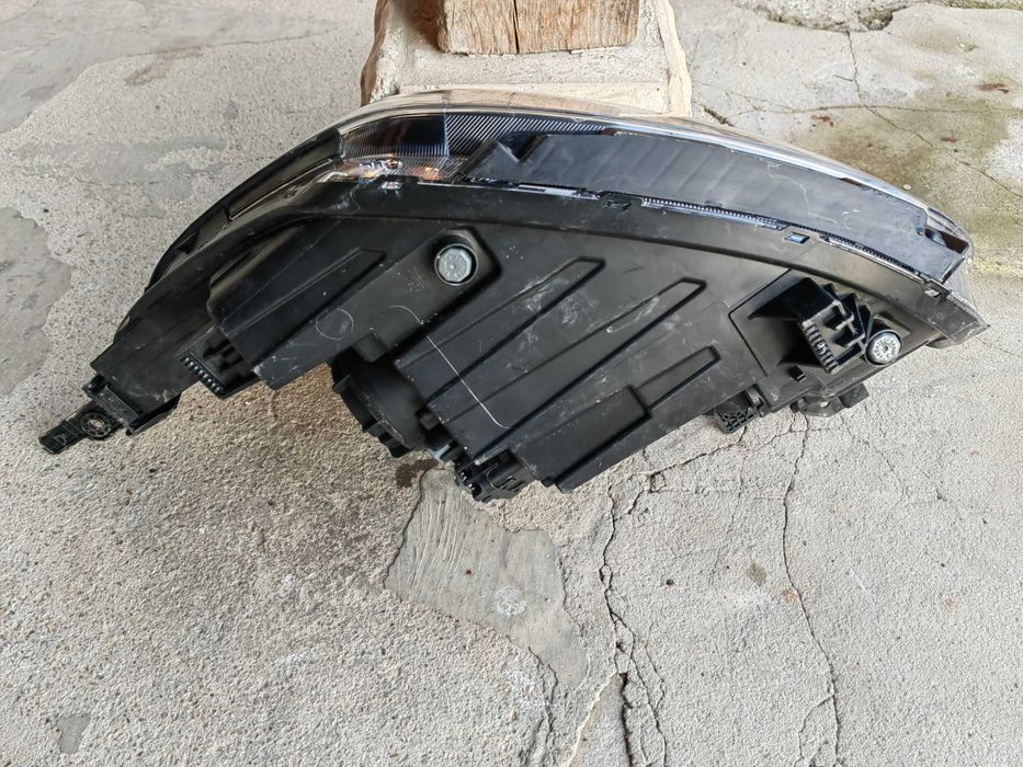 Фар Kia Stonic LED десен/Фар Киа Стоник Оригинален