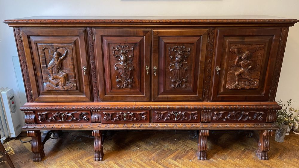 Mobila clasica din lemn masiv