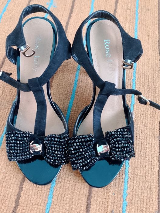 Жаздық қыздарға арналған босоножка сатамын