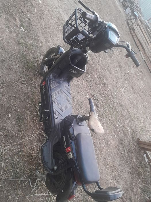 Продам электронный скутор