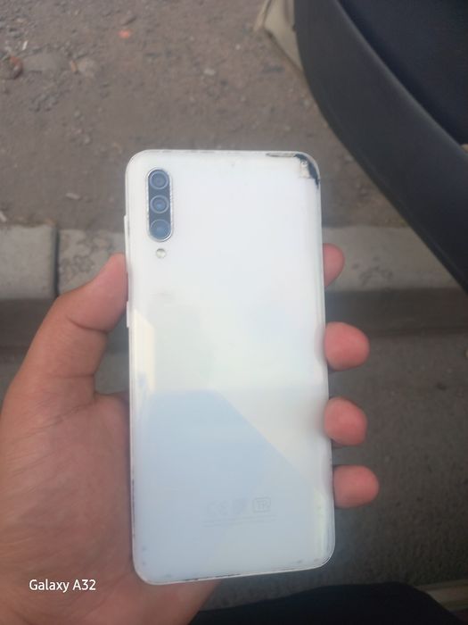 Самсунг а30s сатылады 20000мын сроч