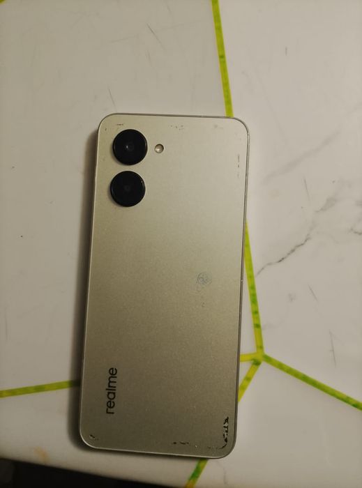 Продам телефон Realme c33 64 gb..